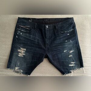 CULT oF INDIVIDUALITY - Distressed Denim Jean Shorts - (Size 44)
